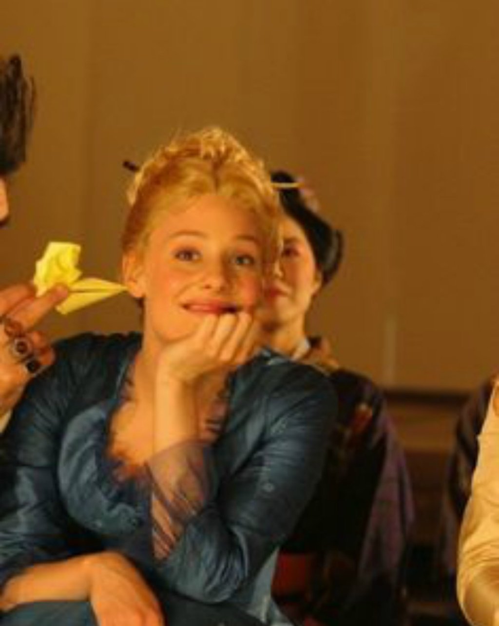 Ромола Гарай е Селия  в  „Както ви хареса” (2006) на Кенет Брана 
