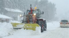 В София се образуваха километрични задръствания заради сняг в час пик
