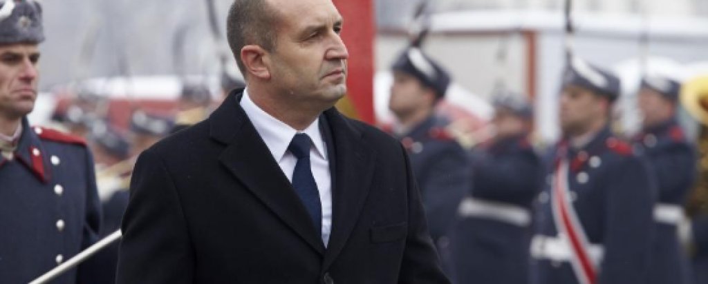 Румен Радев има време да обмисли чии съвети ще следва в следващите 5 години, но първите впечатления са особено важни.

