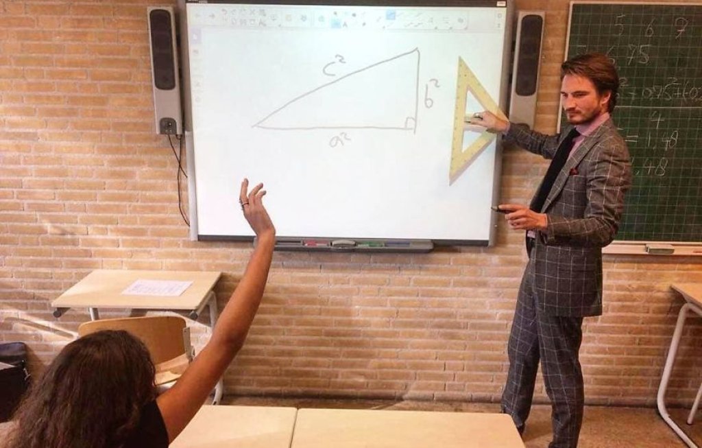 HOTTEACHTERUUUUUUUUUUUUUUUUUUUUU-5a73364f0efb1__880