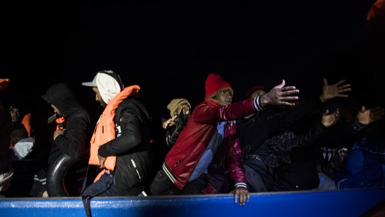 Става въпрос най-вероятно за плавателен съд с мигранти, опитващи се да влязат в САЩ