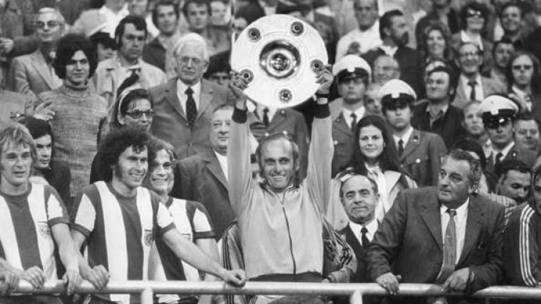 3. Байерн Мюнхен 1972/73 - 30 кръга
Тимът на Удо Латек, подпомогнат от 36 гола на Герд Мюлер, спечели титлата след 30-ия кръг. Постижението е още по-сериозно на фона, че е от времето, когато се даваха по две точки за победа.
