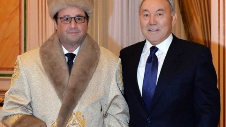 През декември 2014 г. Франсоа Оланд беше сниман, предрешен като казашки велможа с позлатен кожух и везана кожена шапка, по време на официалното му посещение в Казахстан, рамо до рамо с диктатора Нурсултан Назарбаев.

Снимката е направена от официалния фотограф на Назарбаев по време на частна среща. Но вместо да си остане за частно ползване - кадърът лъсна в Instagram-профила на държавната информационна агенция на Казахстан.
