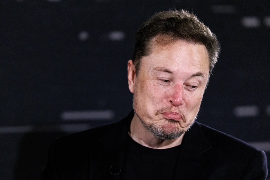 Американският технологичен предприемач Илон Мъск, собственик на компаниите Tesla, SpaceX и X, по време на събитие с британския министър-председател Риши Сунак в Лондон.
Дата: 02 ноември 2023 г.