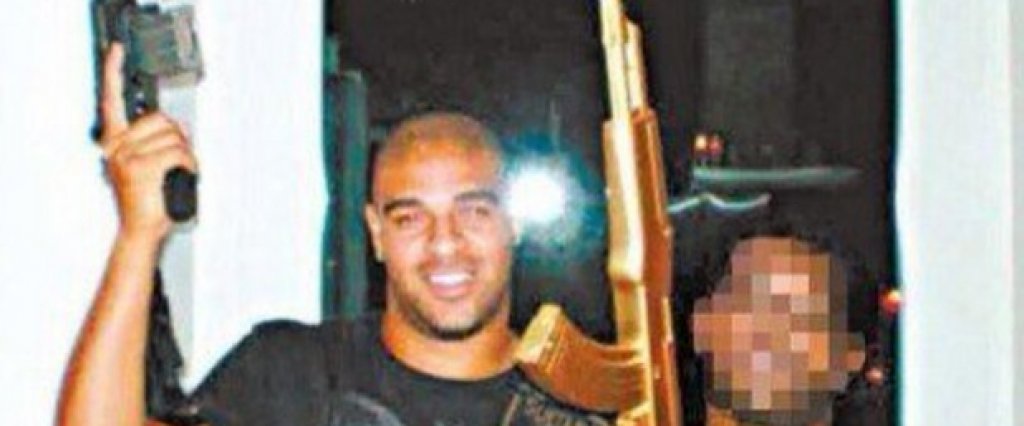Бившият бразилски нападател Адриано е в доста добри отношения с част от престъпниците в Рио де Жанейро