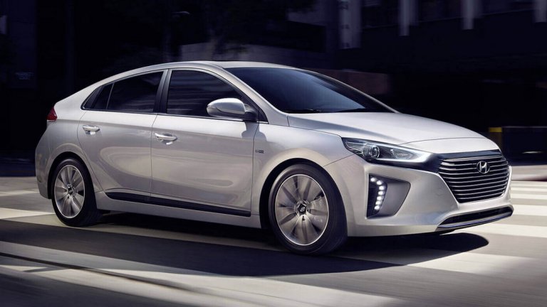 1) Hyundai Ioniq Electric 

Тип: Електромобил
Оценка на емисиите вредни вещества (максимум 50): 50
Оценка на емисиите CO2 (максимум 60): 55
Обща оценка (максимум 110): 105
