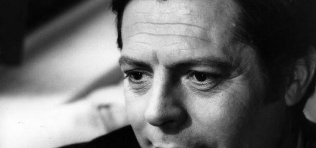 Марчело Мастрояни 
Емблемата на италианското кино, на италианския мъж, на италианската красота - изобщо на всичко италианско. Най-харизматичният актьор на европейското кино е на върха на славата през 60-те години на ХХ век. Участва в най-добрите филм