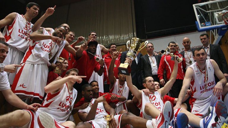 Лукойол Академик отново е фаворит в баскетболното ни първенство