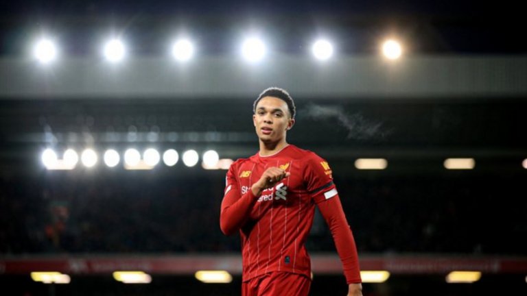 Александър-Арнолд отбеляза един от головете за Ливърпул.