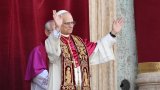 "Нека мирът бъде с всички вас!", са първите думи на новия папа