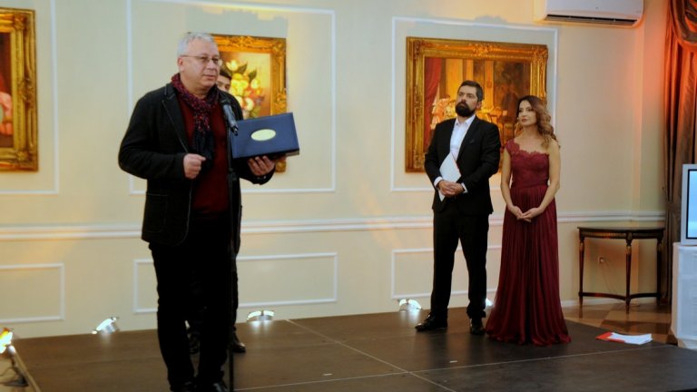 На церемонията той получи уникалния плакет "Златен ключ"