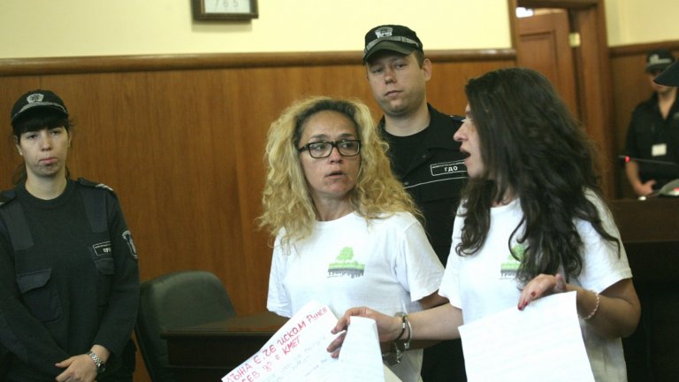 "Б.Б. и Ц.Ц." се появиха в СРС-тата по делото срещу Десислава Иванчева