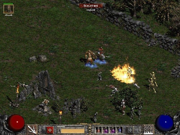 Diablo II (Blizzard Entertainment/Blizzard North)

Когато става въпрос за игрите на Blizzard, винаги е добре да се въоръжите с търпение, защото това е компания, която никога не се е съобразявала с предварителни планове и крайни срокове. За сметка на това обаче, когато нейна игра се появи на пазара, няма как тя да не се превърне в същински феномен. Такъв е случаят и с Diablo II, излязла цели четири години след оригинала. Като начало, петимата герои се различават много повече един от друг в сравнение с различията между тримата от първото Diablo. Разнообразието от чудовища и предмети също е многократно по-голямо. 

Възможностите за преиграване на Diablo II са практически безкрайни, тъй като нивата отново се генерират всеки път kd случаен принцип, а след първото “превъртане” пред вас се разкриват нови предизвикателства. Всичко това, и вниманието на Blizzard към детайлите в геймплея, обяснява защо шест години след излизането на Diablo III, втората част продължава да бъде обект на такъв интерес.

