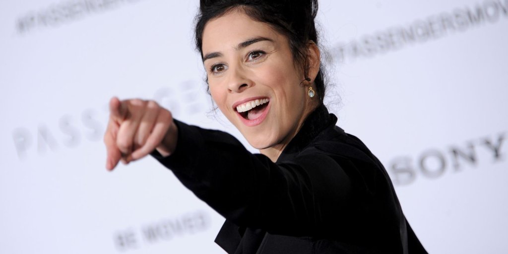 \"I Love You, America\"
(HULU)
Сара Силвърман прави шоу, в което тя и други комици ще обсъждат настоящата ситуация в САЩ. Липсваше ни, Сара!