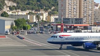 gibraltar-airport-12[2]