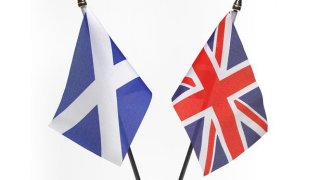 Scottish-independence-referendum-flags