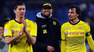 Развенчаване на мита: Наистина ли Байерн спаси Дортмунд от фалит?