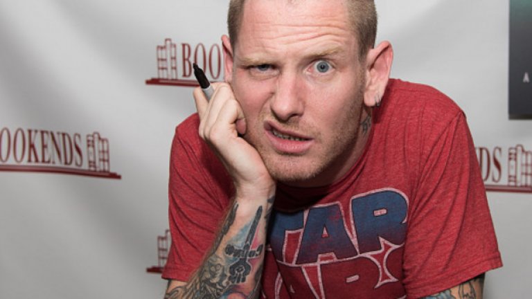 Кори Тейлър от Slipknot се присъедини към хора срещу рапъра