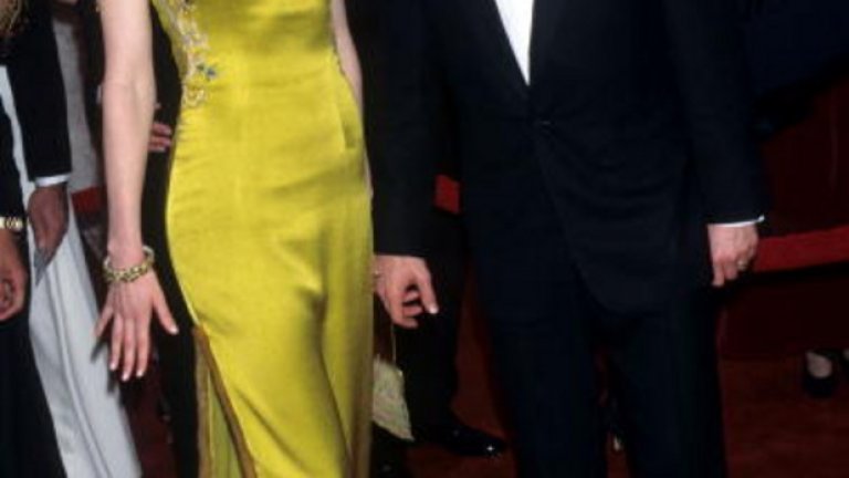 През 1997 Никол Кидман допълнително вдигна летвата, обличайки зелена рокля на Dior, която беше първата реална висша мода на червения килим.