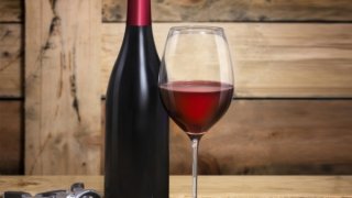 wine-butilka-chasha