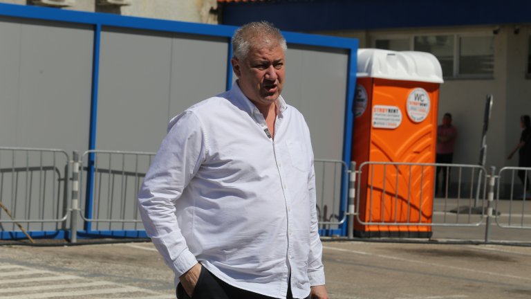 По думите му бързото разхлабване на мерките е направило хората непредпазливи