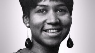 Aretha_franklin_1960s_cropped_retouched