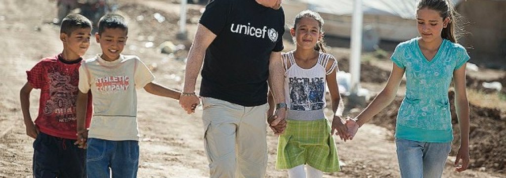 130719160844-eddie-izzard-iraq-story-top