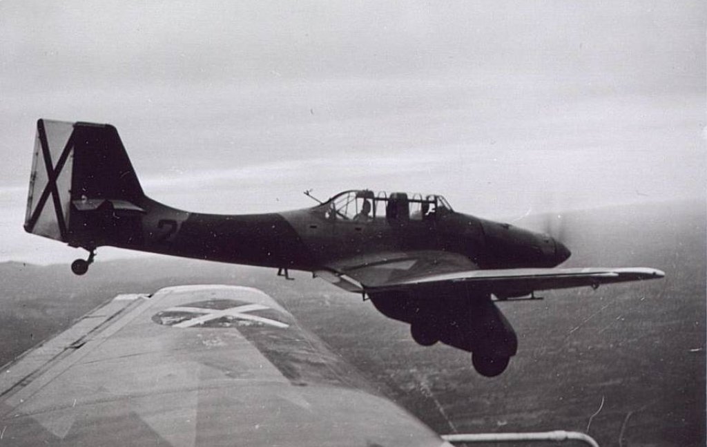 Junkers_Ju_87A_with_Spanish_rebel_markings