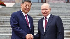 Руският президент разговаря със Си Дзинпин