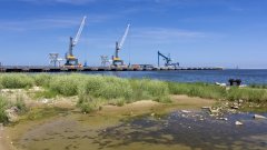Вече над пет десетилетия страда от процеса еутрофикация, който буквално го задушава