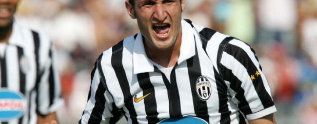 Джорджо Киелини
Всички знаят за постиженията му в Ювентус и националния отбор на Италия, но преди да премине в торинския гранд той прекара два сезона във Виола. 
