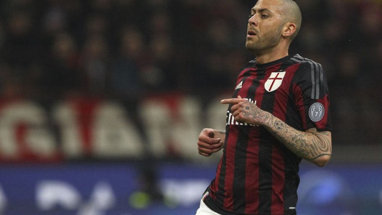 Жереми Менес, 30 г.
От Бордо в Анталияспор
Монако, Рома, ПСЖ, Милан и Бордо са във визитката му, а сега вече е играч на Анталияспор.