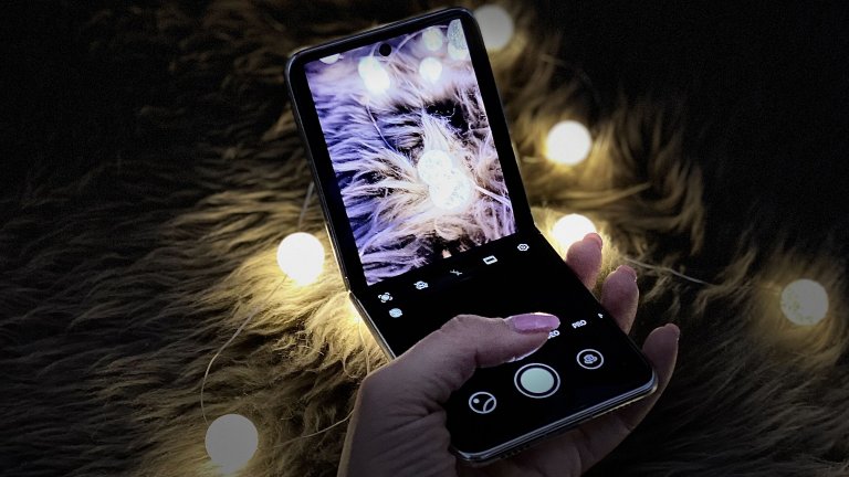 Сгъваемият телефон е по-готин от всякога