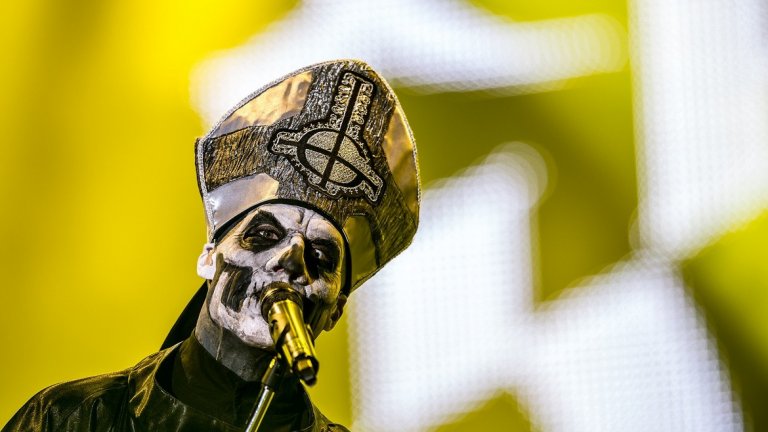 Съдебно дело от 2017-а потвърди кой е фронтменът на бандата, но и доказаха тревогите на недоволните й членове - че Ghost всъщност е солов проект на Форге и останалите музиканти в него могат да бъдат заменяни.