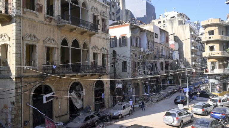 Бейрут след експлозията: "Това е отвъд националната катастрофа"