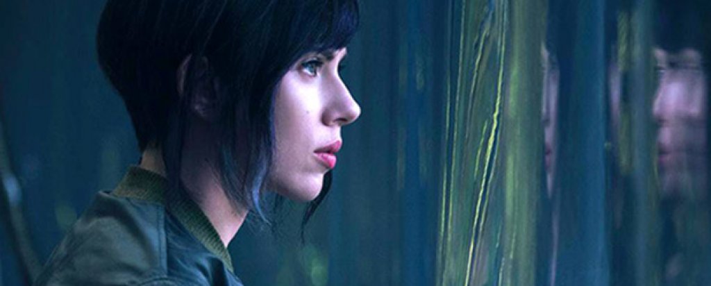 Ghost in the Shell (31 март) 
Успехът на адаптацията на Рупърт Сандърс по класическата манга-поредица беше поставен под въпрос заради кастинга на Скарлет Йохансон в ролята на главната героиня. Тя обаче получи личната "благословия" от няколко творци, участвали в създаването на култовата фантастика. Ghost in the Shell ще бъде визуален спектакъл, който проследява борбата между киборг-полицай и опасен хакер. Продукцията обещава, че няма да отстъпва по нищо на "Матрицата" и "Петият елемент".