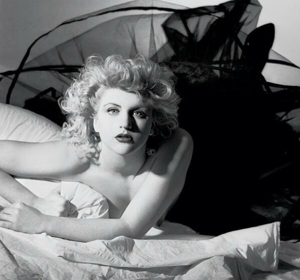 Courtney_Love_1986_publicity_headshot