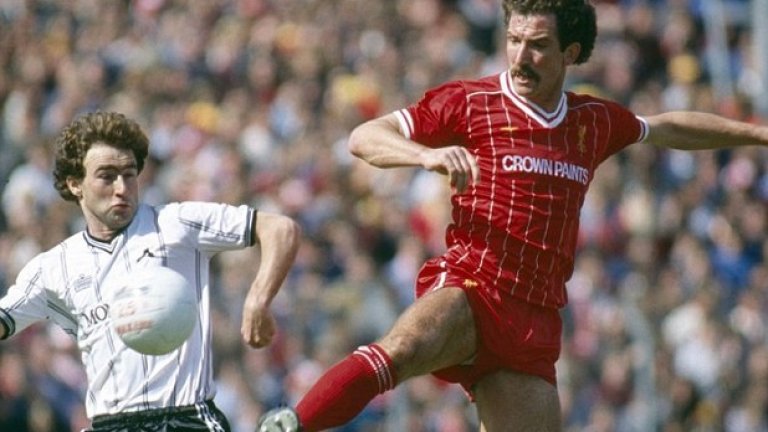 Греъм Сунес
Легендата на Ливърпул напуска клуба през 1984 след най-успешния сезон в кариерата му и прекарва следващите два сезона в Сампдория. През 1985 печели Купата на Италия. Доста по-рано Греъм е ритал в Канада и Австралия, но без сериозни успехи.