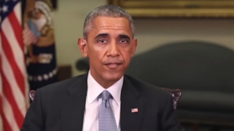 Deepfake технологията се развива скоростно и скоро може да даде своето отражение върху политиката, като подлъгва хората с фалшиви видеа. През 2018 г. например се появи видео, в което на пръв поглед бившият американски президент Барак Обама нарича Доналд Тръмп "пълно лайно". Видеото цели да покаже риска от deepfake, а думите всъщност са изречени от актьора и режисьор Джордан Пийл, който имитира гласа на Обама.