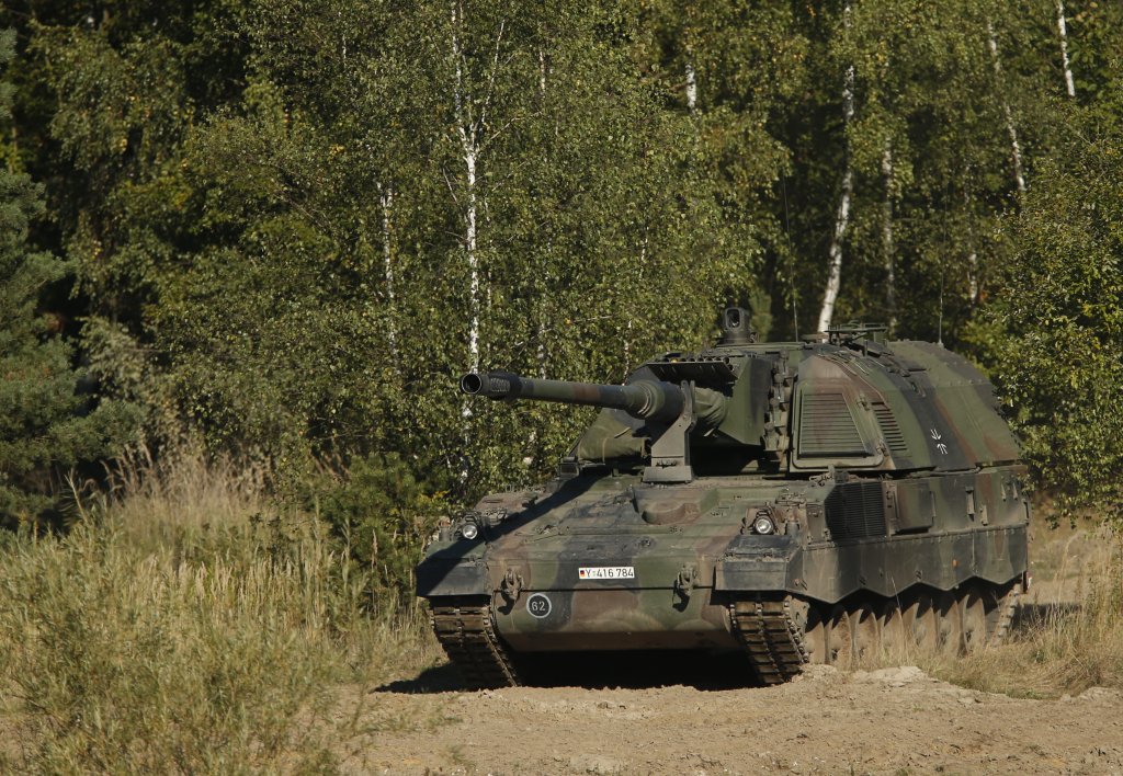 PzH 2000 , самоходни артилерийски установки, танк