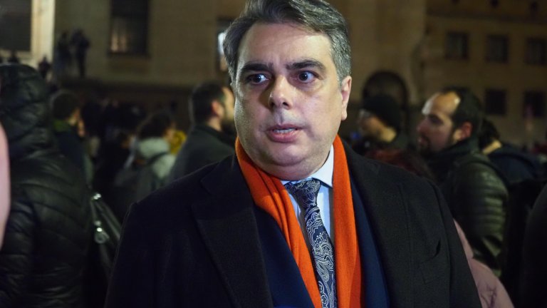 Настояват за оставка на правителството преди протеста в сряда (на снимката: Асен Василев)