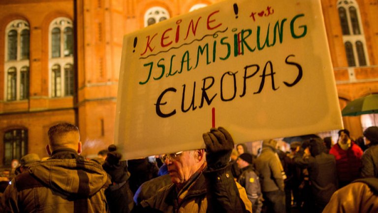 Най-многолюдната демонстрация бе в Дрезден, най-скромната - в Кльон