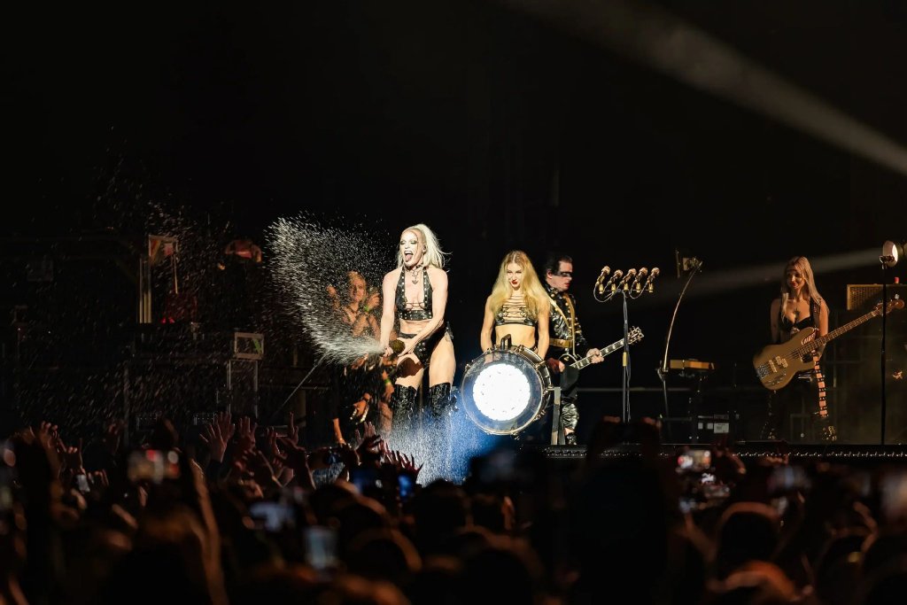 Тил Линдеман взриви София