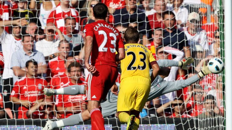 Руският нападател Андрей Аршавин вкара четири гола за Арсенал в незабравимото дерби на "Анфийлд" през 2009 г., завършило 4:4 и отнело титлата на Ливърпул