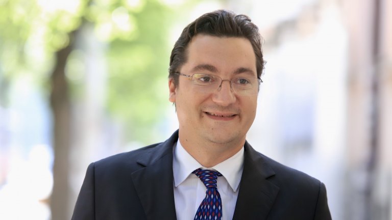 Той уточни, че новата му длъжност не позволява да е член на ръководството на БСП