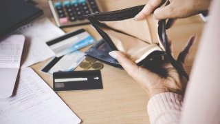 харчене на пари, финансова грамотност, финансова неграмотност