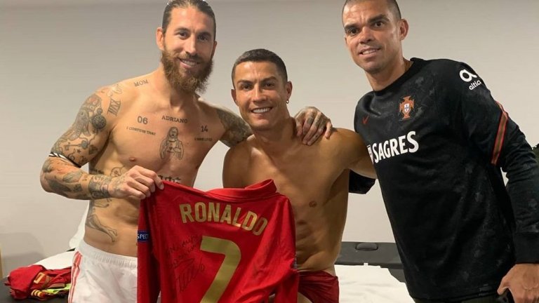 Приятели ли са отново Роналдо и Рамос и защо не си проговориха две години?