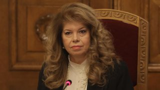 Последен кръг от консултациите при президента: АПС и "Величие" подкрепят Гюров, МЕЧ си тръгнаха със скандал