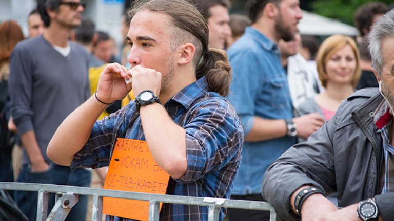 Парламентът не работи - няма кворум