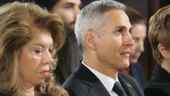"Маркет линкс" преди изборите: Йотова още води убедително, но Гюров свива разликата